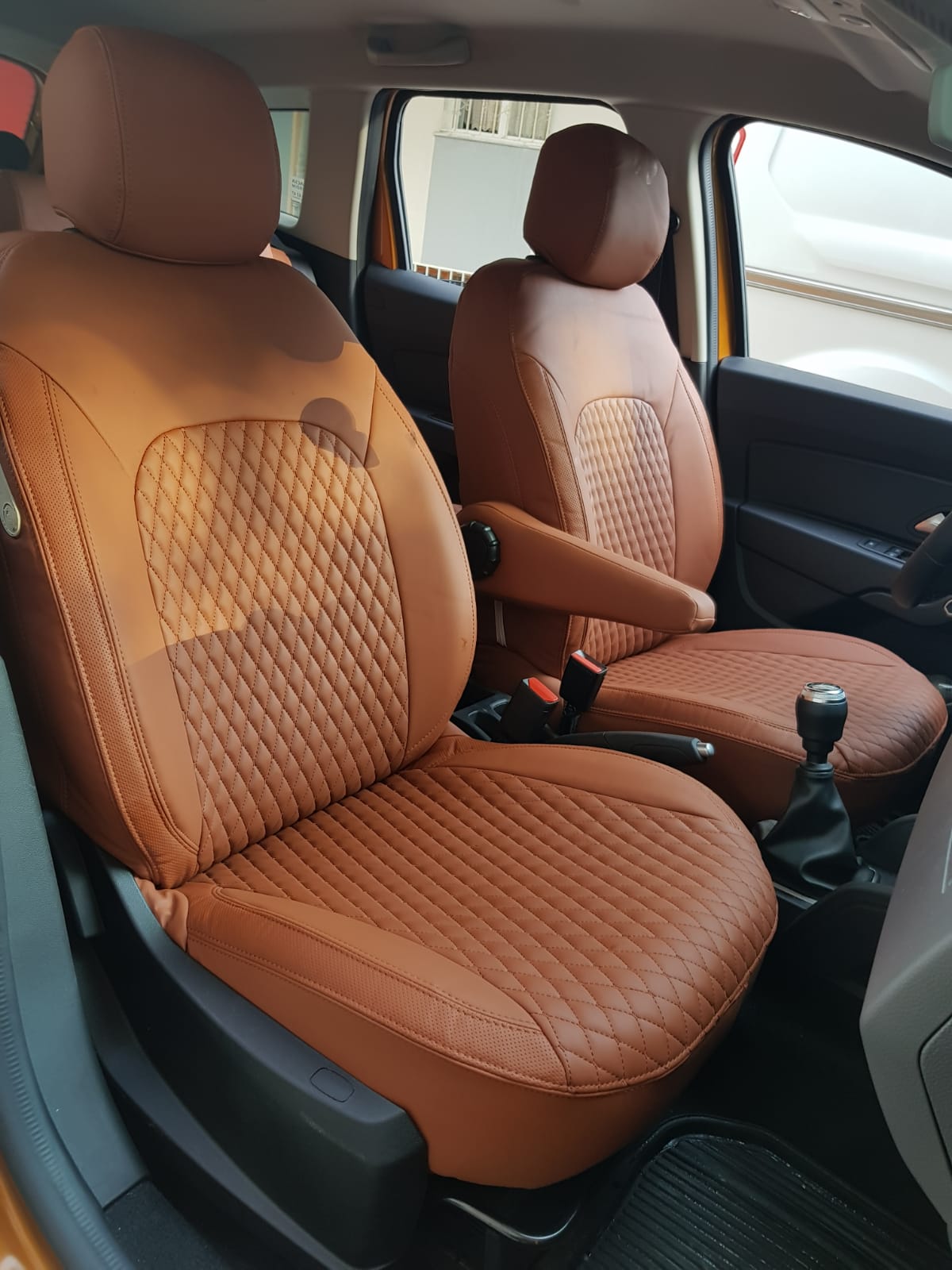 Dacia Duster Koltuk Kilifi Nakisli Deri Urun Detay K Design Oto Koltuk Kilifi